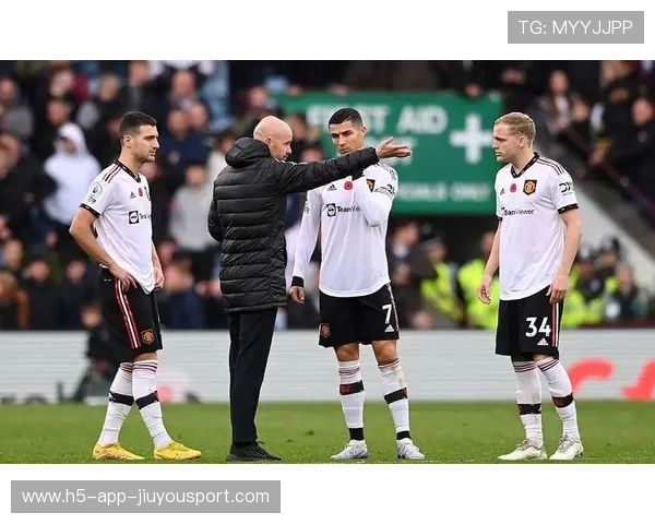 球员社媒秀家庭生活，形象亲民加分