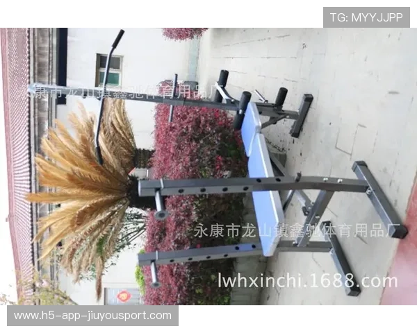 举重台的木制地板:杠铃砸落的共鸣声,举重台一般用什么木 举重台的木制地板:杠铃砸落的共鸣声,举重台一般用什么木